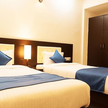 Hotel Max Inn Bhāgalpur Zewnętrze zdjęcie