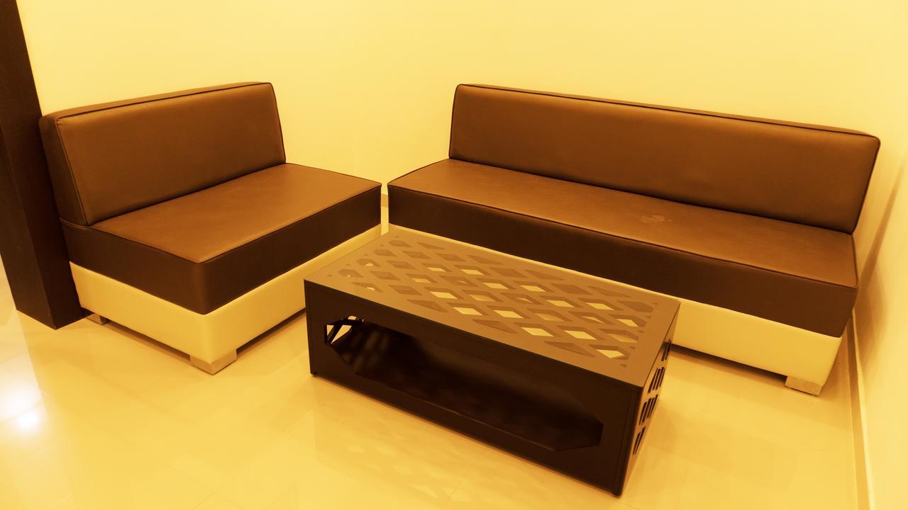 Hotel Max Inn Bhāgalpur Zewnętrze zdjęcie