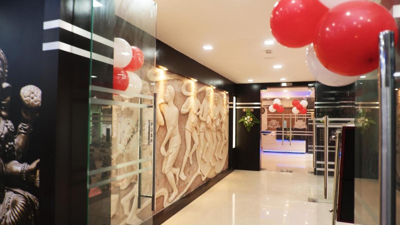 Hotel Max Inn Bhāgalpur Zewnętrze zdjęcie