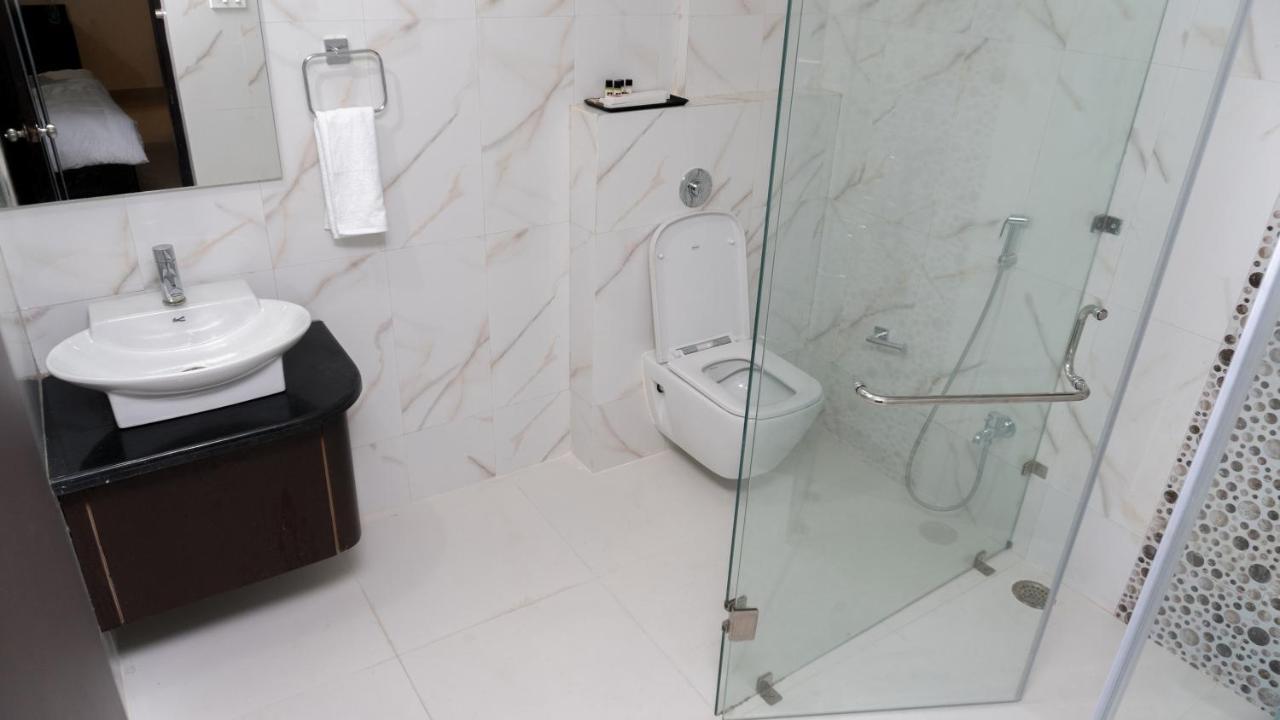 Hotel Max Inn Bhāgalpur Zewnętrze zdjęcie